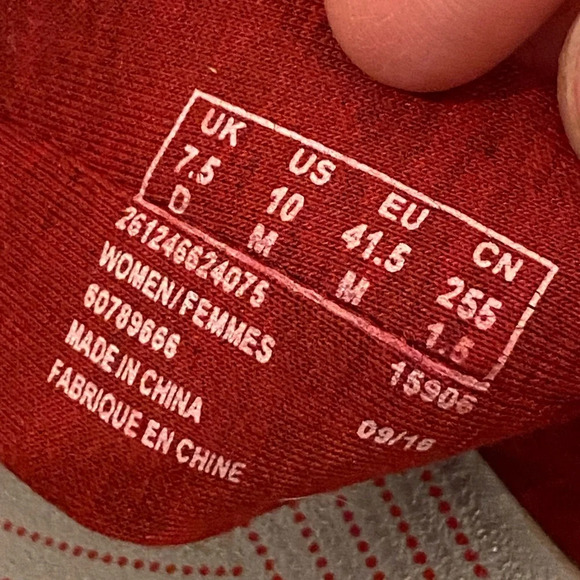 Clarks Cloudsteppers Sandals Arla Gilson Sandals Size 10 Red Flip Flops Comfort - Picture 8 of 8